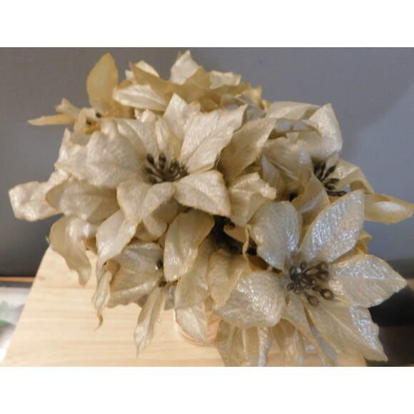 Ashland 9"Gold Sparkle Poinsettia Flower Picks Set of 10. New With Tags - Picture 3 of 5